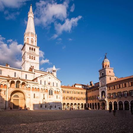 Appartamenti - Moderna - 500M Dal Duomo 모데나 외부 사진